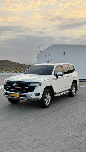 للبيع ستاندر نظيف جدا بحالة الوكالة