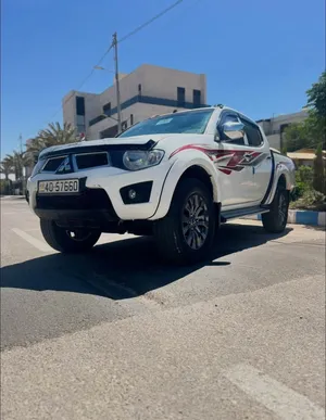 متسوبيشي 2015 L200
