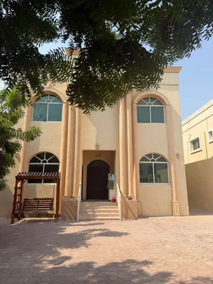 للإيجار فيلا