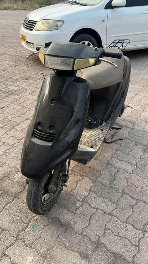 سوزوكي دراجة نارية مستعملة ب