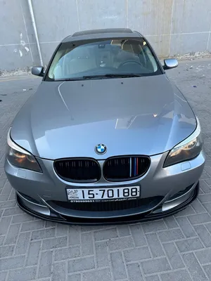 سيارة بي ام دبليو موديل 2010 صالون سيدان بحالة ممتازة مع مواصفات فنية متقدمة