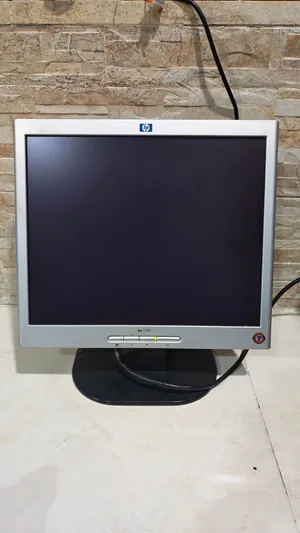 17 HP monitors for sale  in Amman