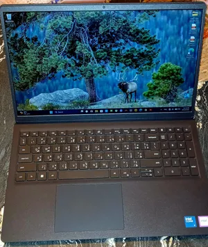 للبيع لابتوب Dell 15250 الجيل الجديد بمعالج كور i3 جيل 14 فئة U بحالة الوكالة مع كامل ملحقاته.