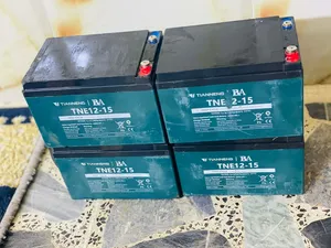 بطاريات مال دراجه شحن جديد استعمال اقل من سبوع سعر 80
