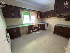 شقة * فارغة * للايجار * 170م * 3 نوم * 375 * خلدا