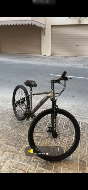 دراجة هوائية جديده