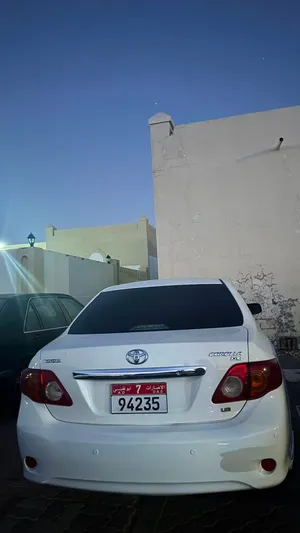 تيوتا كورلا موديل 2009 نظيفه