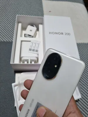 Honor Honor 200 256 GB in Zarqa