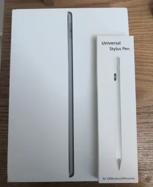 ipad 9 64go, chargeur d'original, stylet universel