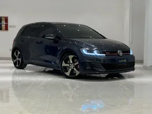 Used Volkswagen Golf in Muscat