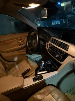عربيه bmw للبيع  المواصفات : BMW 318i /2017 / لون اسود فابريكا بالكامل عداد 165000 / مالك اول