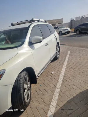 Used Nissan Pathfinder in Ras Al Khaimah