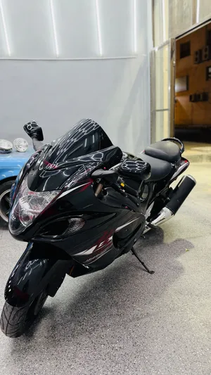 دراجة سوزوكي هايابوزا موديل 2015 ABS