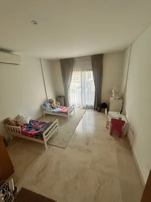 2 KIDS BEDS WITH MATTRESSES