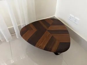 Chest of drawers tables
