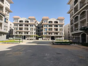 185 m2 3 Bedrooms Apartments for Sale in Cairo Fifth Settlement