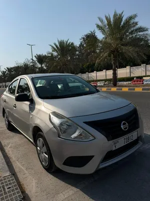 سيارة نيسان صني بحاله ممتازة