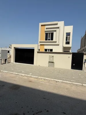 من المالك فله جديده ملاصقه لحديقة النسيم