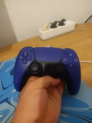 ذراع PS5 للبيع