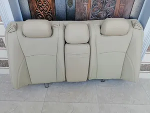 كراسي لكزس Es350 من موديل 2007 وطالع نفس الوكاله جديده ميه الميه