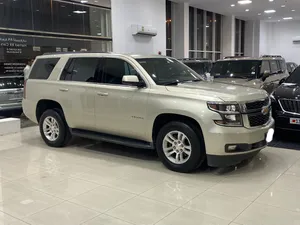 Chevrolet Tahoe LS 2016 (Gold)