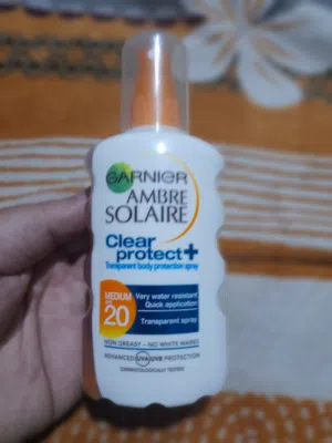 المنتج: بخاخ غارنييه أمبر سولير (Garnier Ambre Solaire) - كلير بروتكت + (Clear Protect+).