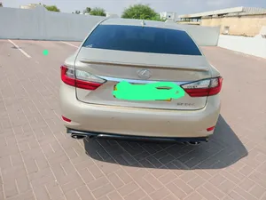 Used Lexus ES in Al Batinah