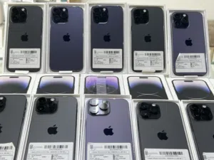 ايفون 14 برو ماكس بنفسجي 256 جيجابايت مستعمل بحالة ممتازة مع الكرتونة والشاحن