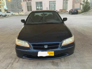 هوندة اكورد موديل 2000