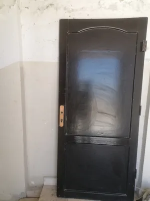 باب خشب ثقيل للبيع