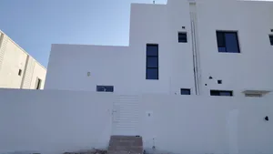 220 m2 3 Bedrooms Apartments for Rent in Muscat Amerat