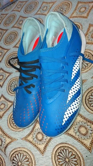 Adidas predators turf Size 44