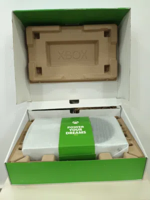 Xbox series S استعمال نظيف مع الكرتون