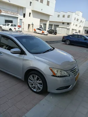 نيسان سنترا موديل 2013