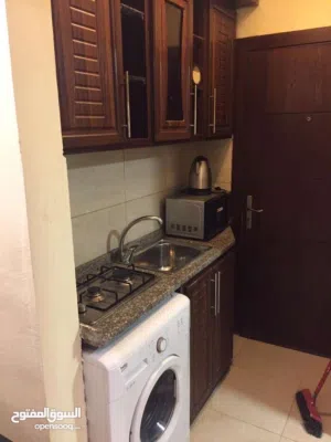 استوديو مفروش للايجار ب شارع الجامعة