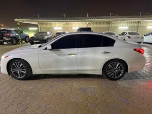 Used Infiniti Q50 in Sharjah