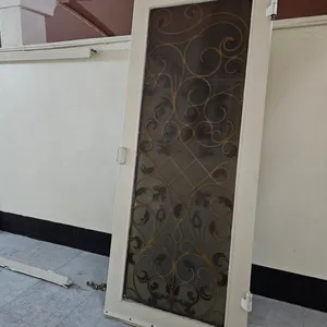 باب منزل حديد