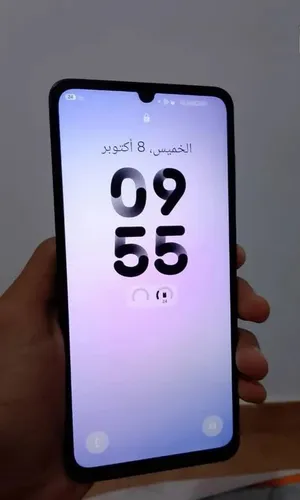 a07 6+128 استعمال ثلاثة شهور مش مفتوح او مغير خبشة واحدة لا معه شاحن سامسونج سريع اصلى و خيط و باكوه