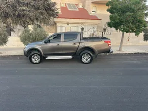 ميتسوبيشي L200 فور ويل 2016