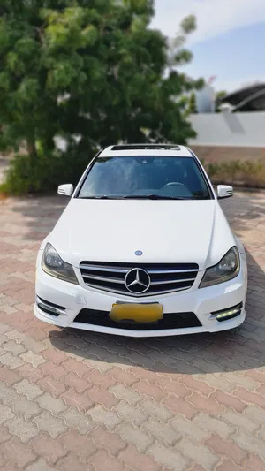 مرسيدس بنز C300 خليجي – فول أوبشن
