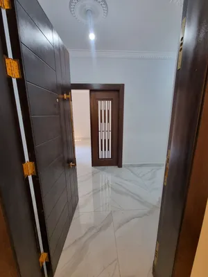 شقة جديدة من الاسكان مباشرة