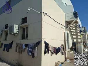 سكن عمال ومستودعات بدخل اكثر من 11% للبيع علي طريق الحمرية الرئيسي منطقة الجرف 3