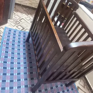 تخت بيبي للبيع بسعر مناسب