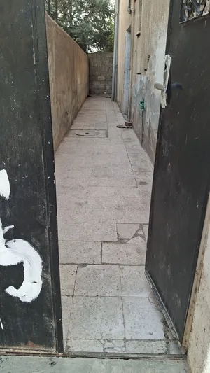 بيت طابقين للبيع