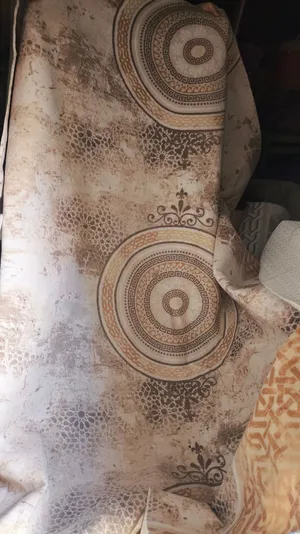 موكيت مستعمل نظيف