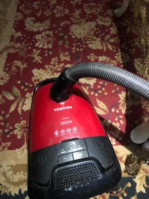 مكنسه توشيبا العربي 1800واط بحاله ممتازه جدا