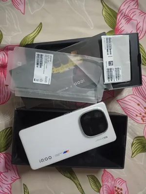 vivo iqoo 12 ,16/512 ,144Hz,6.78-inch LTPO AMOLED,6K VC Vapor Chamber cooling system, Detail below
