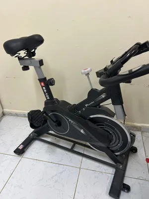 دراجه جميله جدا لتنقيص الوزن نزلت الكثير من الوزن من عليها و تقوي عضلات الرجل بشكل قوي جدا و تعطي
