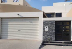 320 m2 5 Bedrooms Villa for Sale in Central Governorate Sanad