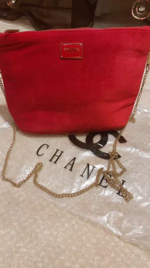 Chanel crossbody/makeup bag